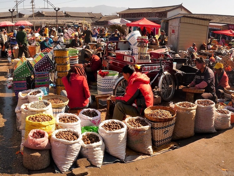 You can haggle at markets like these while teaching in China.